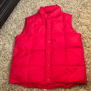 Lands end puffer red puffer vest. Worn once. With pockets size small 7/8